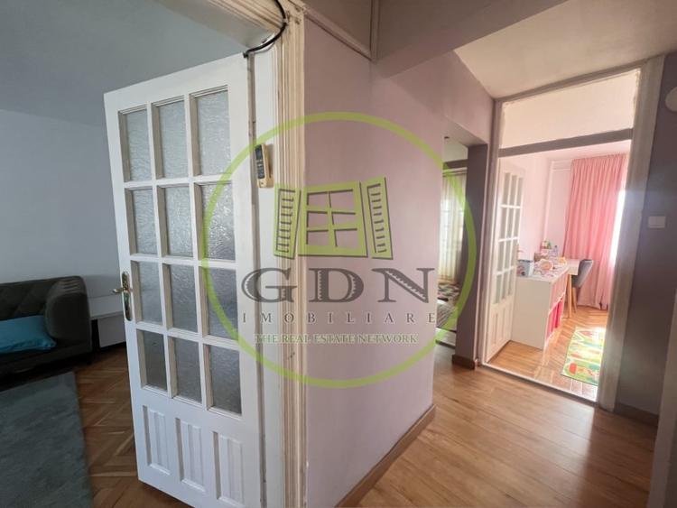 Apartament 3 camere, cartier Brazda lui Novac, zona Guliver - 5