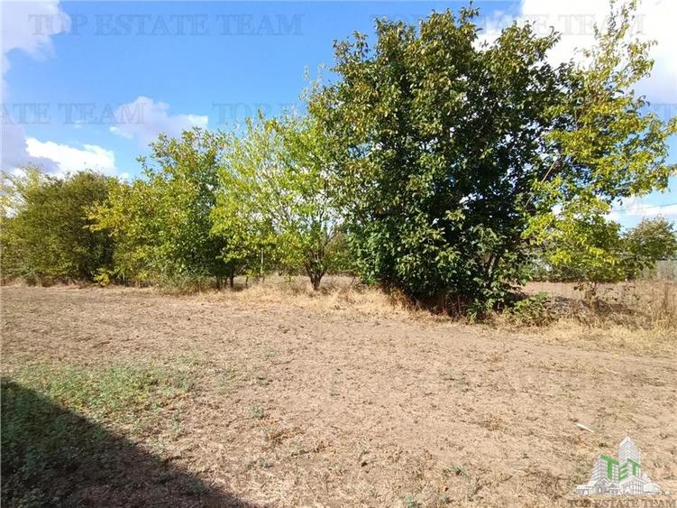 Teren intravilan, stradal in Petrachioaia IF, cu o SU de 1235 mp si deschidere - 1