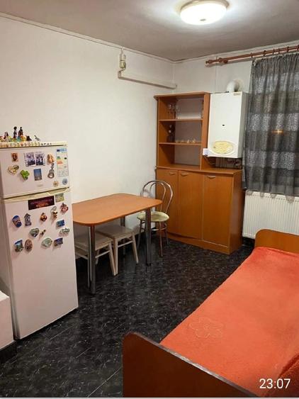 Apartament cu 2 camere decomandat în Steaua