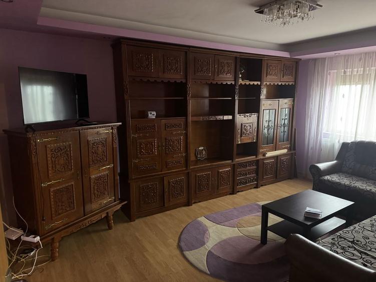 De inchiriat ap 2 camere 1 decembrie - 1