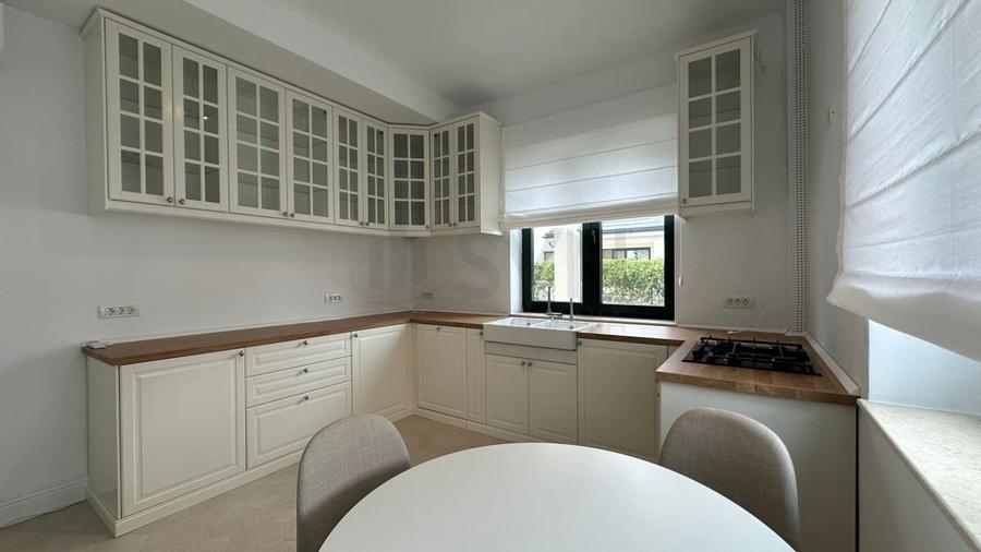 REV2004071 Vila cu mansarda 9 camere Corbeanca - 17