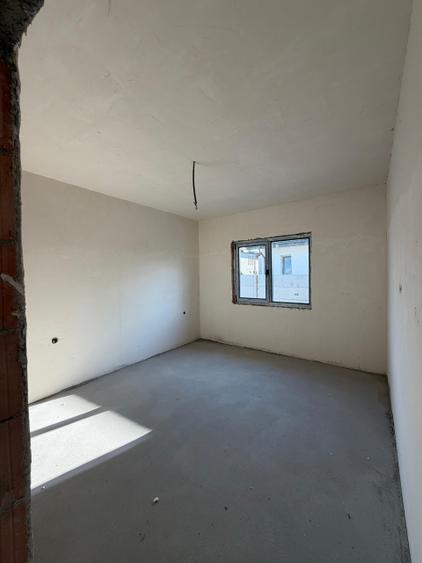 FARA COMISIOANE casa cu 4 camere 2 bai incalzire pardoseala curent 380v asfalt - 7