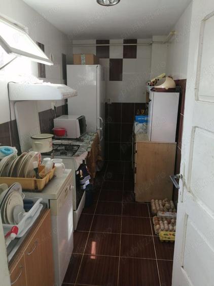 Vand casa cocheta ?i padure - 5