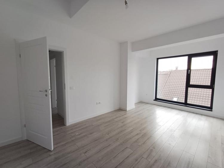 APARTAMENT DECOMANDAT CU 2 CAMERE IN NICOLINA-CAPAT CUG , BLOC NOU - 1