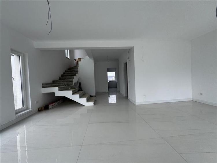 Casa Individuala,Finisata,situata in Floresti ! - 6