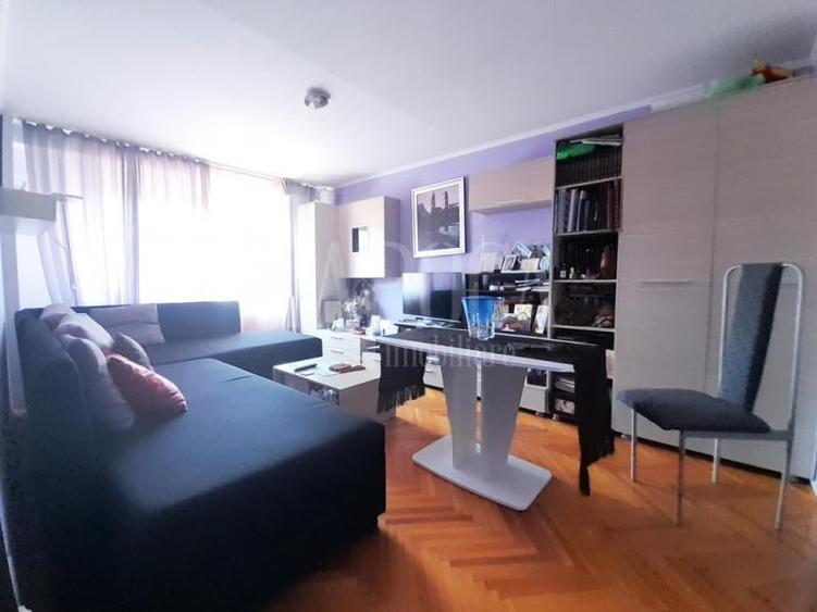 Apartament 3 camere de vanzare in Decebal-Dacia Oradea, Oradea - 1