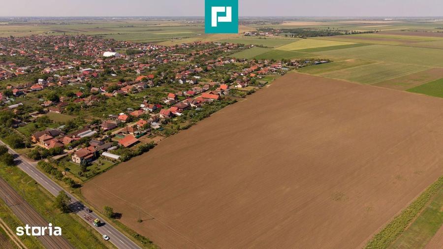 Teren extravilan de 28500 mp langa ?ofronea - 3