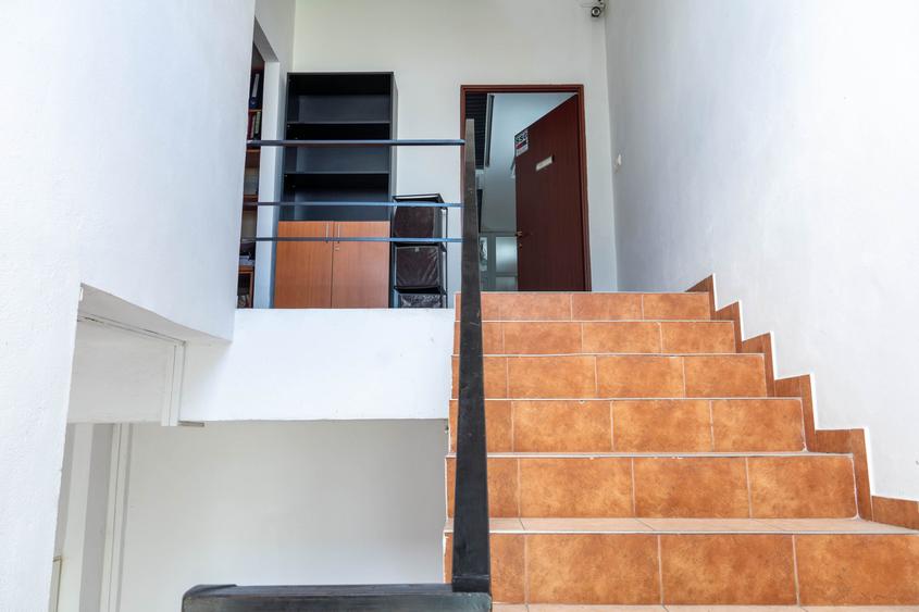 Spatiu pretabil birou - 4