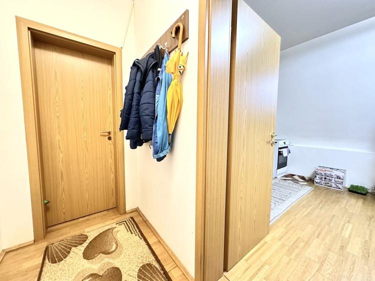 Apartament spatios, 2 camere, 60 mp utili - mansarda, zona Dambovita - 6