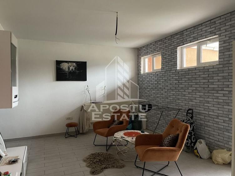 Apartament 3 camere, Castel Royal, Mosnita Noua - 2