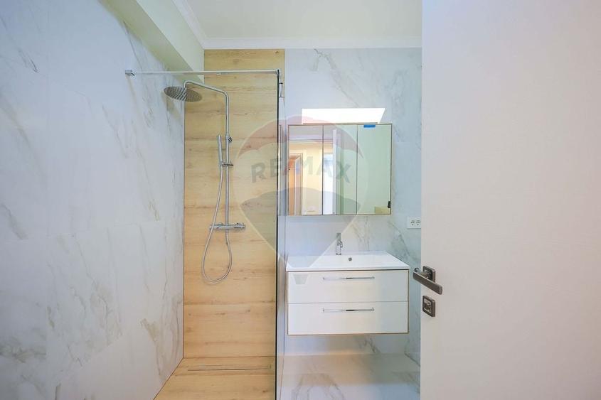 Apartament/Penthouse de Închiriat cu 3 Dormitoare și Terasă, Decebal - 2