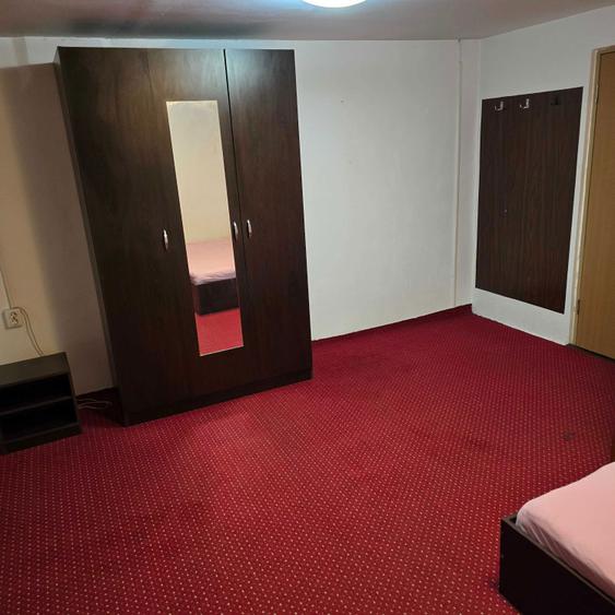 Proprietar inchiriez apartament o camera spatios - 2