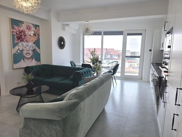 Apartament 3 camere de inchiriat in Oradea, Luceafarul, Lux - 1