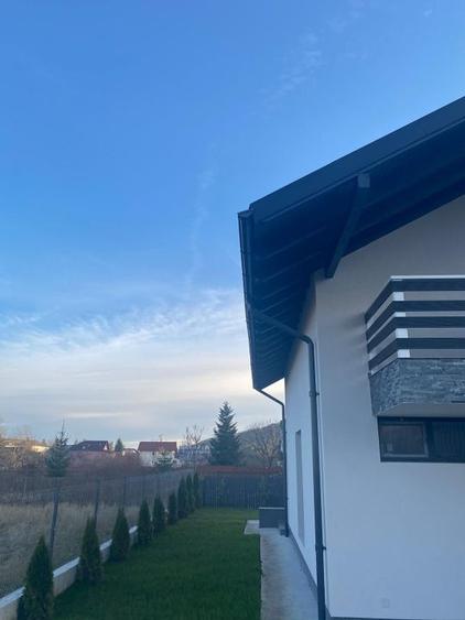 2 Vile/Case noi, de v&acirc;nzare la munte in loc. Breaza - Prahova - 32