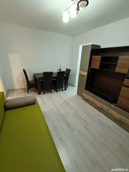 Inchiriez apartament 3 camere Oradea ,direct de la proprietar - 1