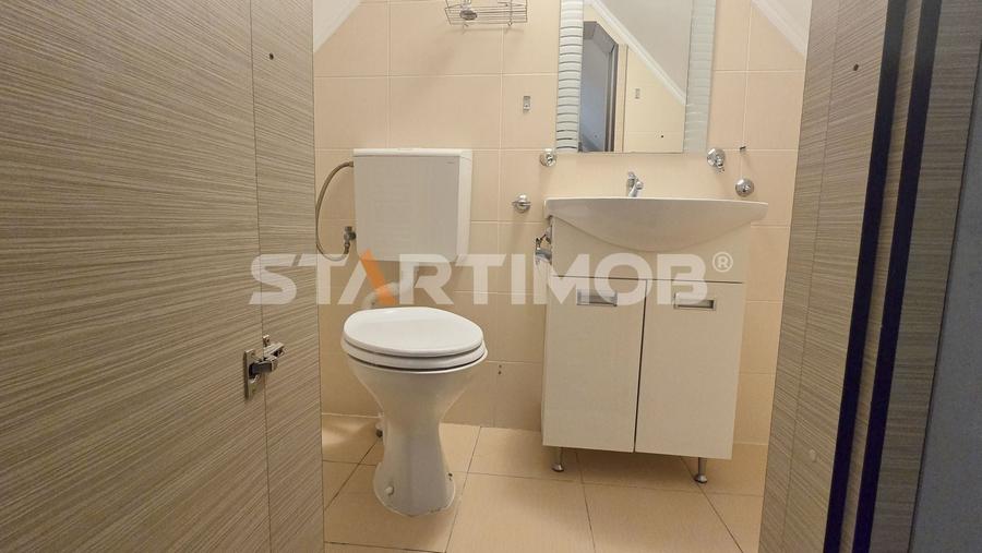 Apartament cu  trei camere la casa - 8