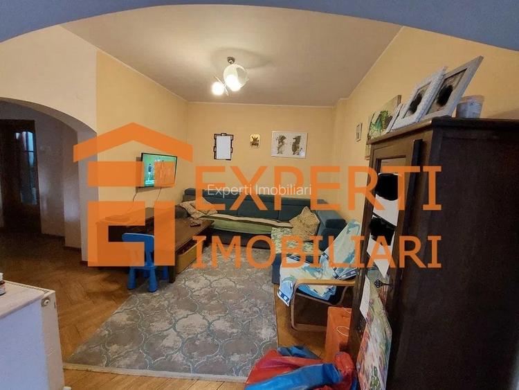 Casa situata in zona Bratianu din caramida