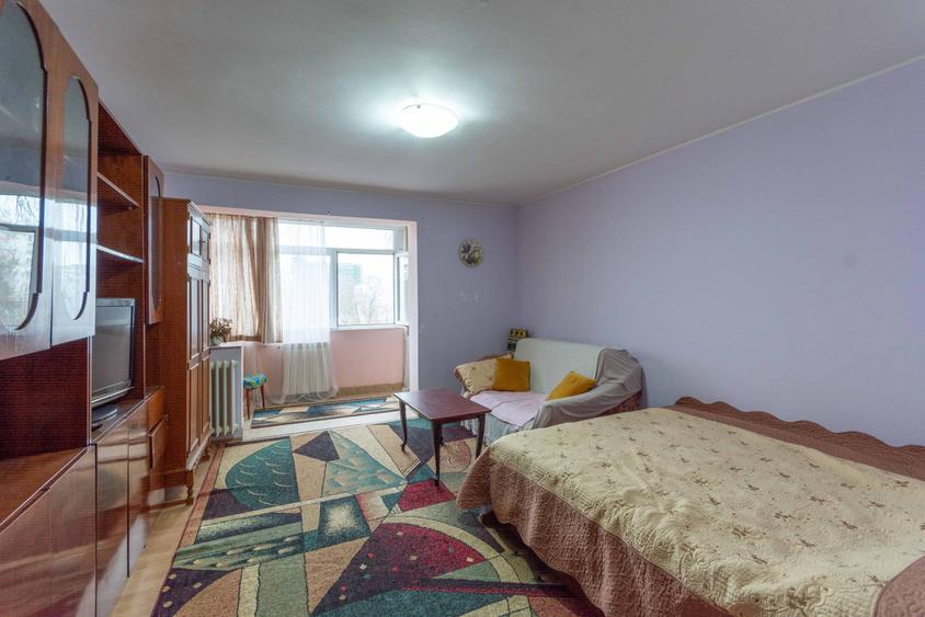 Costin Georgian Lucretiu Patrascanu, Garsoniera modesta, de inchiriat, Comision0 - 1