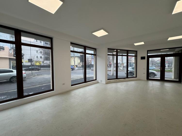 Spațiu Comercial Stradal | 59,1 mp | Clădire Nouă 2025 | Intersecție cu Trafic I - 1