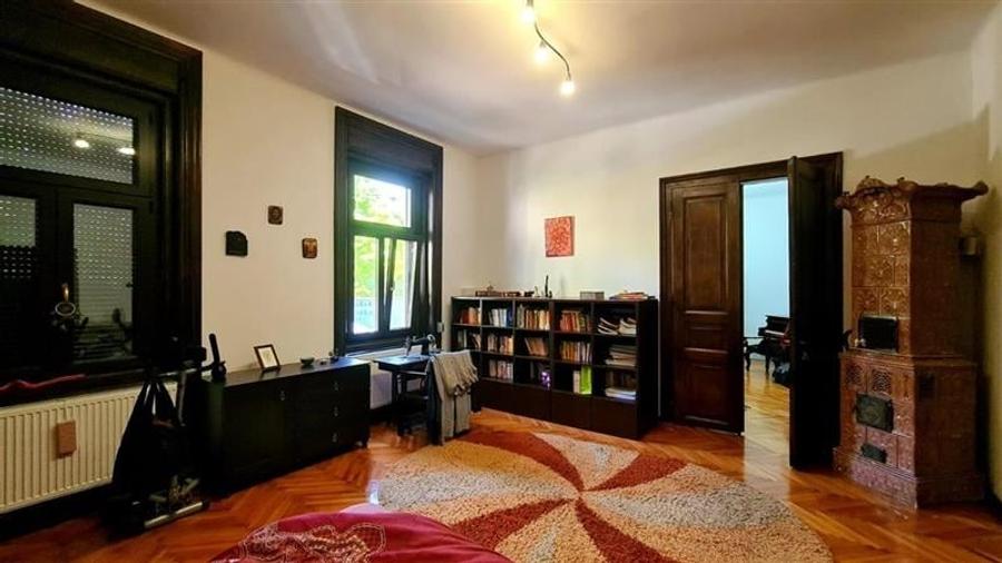 Apartament la casa cu gradina, 4 camere mari , zona Balcescu - 7