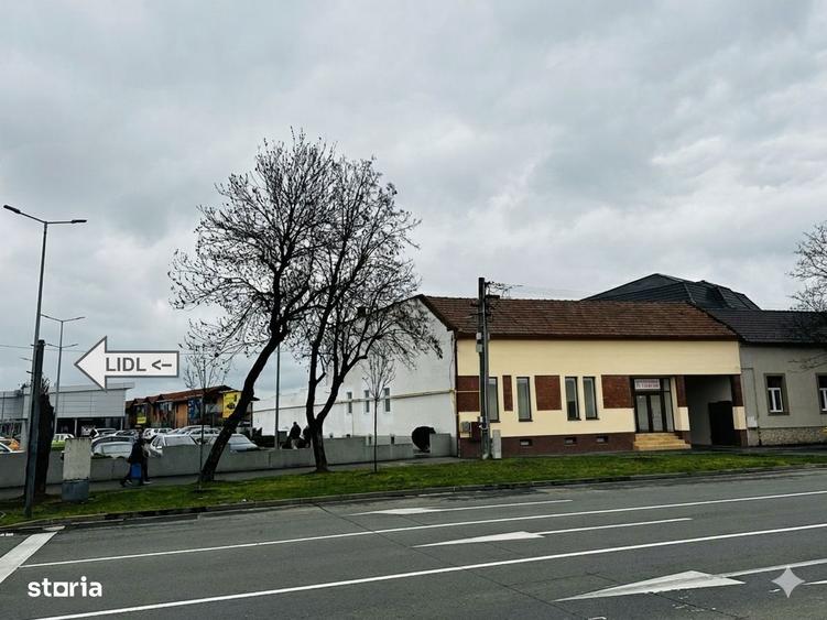 Direct de la Proprietar Spatiu complet renovat cu vitrina, strategic - 2