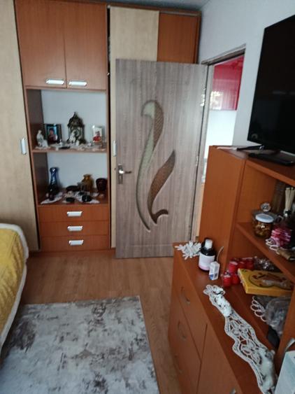 Apartament cu 2 camere semidecomandat în Făcăi