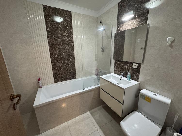 Apartament cu 2 camere decomandat, mobilat în Cetate