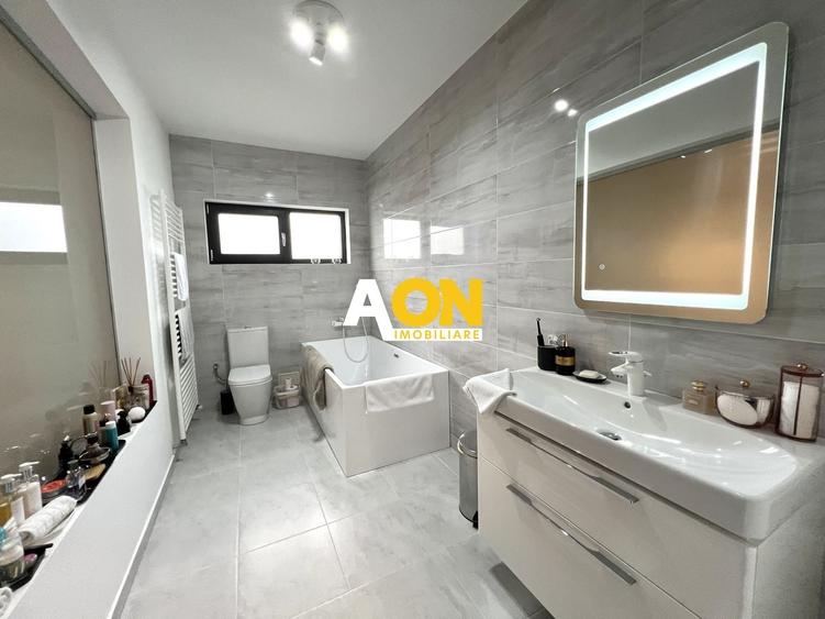 Casă individuală cu 3 camere cu Canalizare în Micești