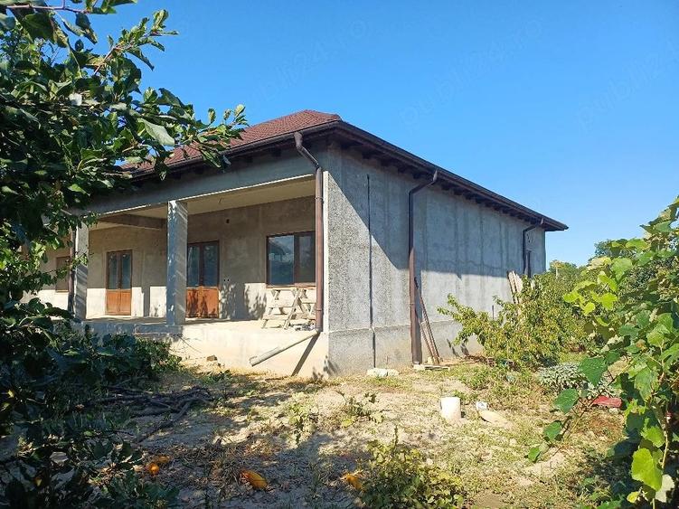 Casă cu Teren 849 Mp în Nalbant