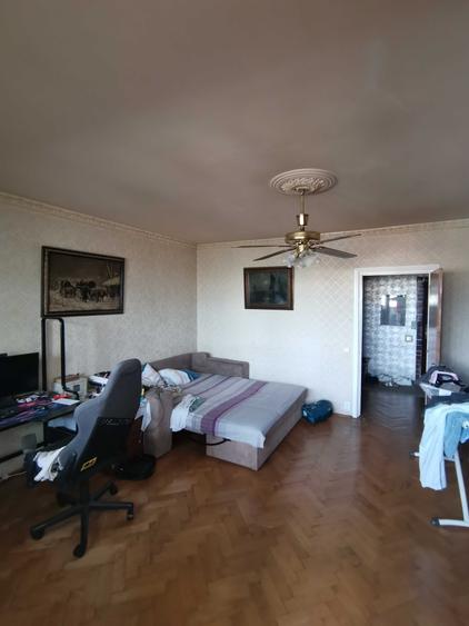 Apartament cu 3 camere decomandat în Morarilor