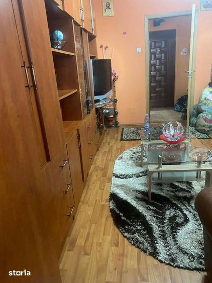 Apartament de 2 camere, decomandat, 58 mp., zona Decebal - 10