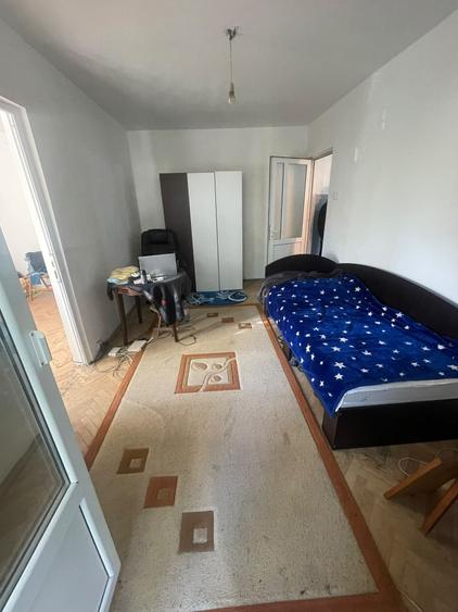 Apartament cu 3 camere nedecomandat în Alexandru cel Bun