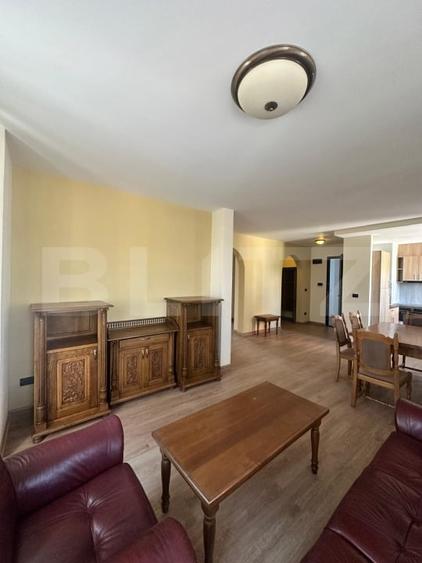 Apartament cu 3 camere decomandat, mobilat în Moșnița Nouă