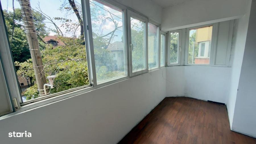 Apartament cu 3 camere în Lacul Tei