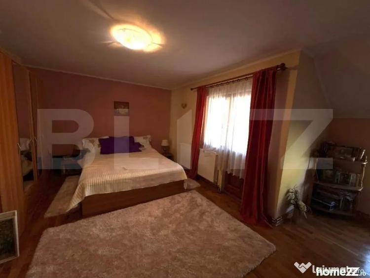 Casă cu 7 camere cu Teren 776 Mp în Păulești