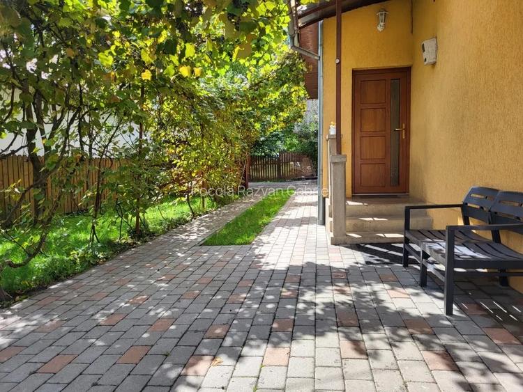 Casa cu 2 camere,70mp,parcare, petfriendly, Zona Dambul Rotund