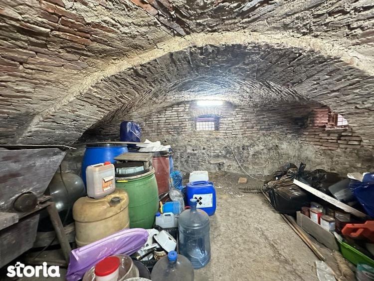 Casa individuala cu teren generos 8.356 mp Tichindeal, jud. Si - 15