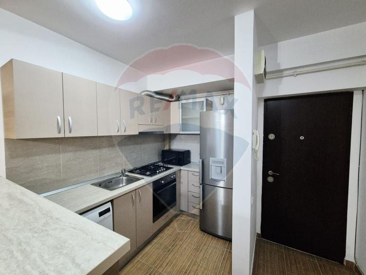 Apartament cu 3 camere de vânzare în zona Berceni - 4