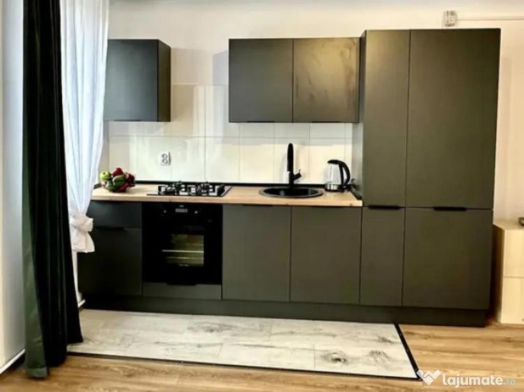 Apartament 2 camere, decomandat - zona Tractorul - 5