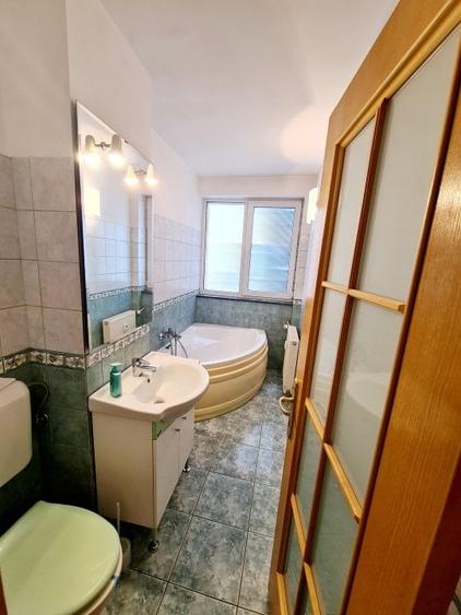 2 camere Sala Palatului bloc 1960 etajul 2/8 50 mp balcon - 9