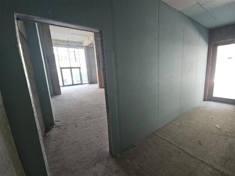 Inchiriere parter Galeriile Belvedere - de la 160 mp - 12