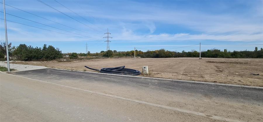 Proiect imobiliar cu PUZ la intrare pe noul Pod peste Mures in Aradul Nou - 1