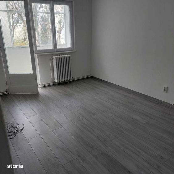 Vand apartament semidecomandat,2 camere,etaj 1,Manastur,Aleea Peana - 2