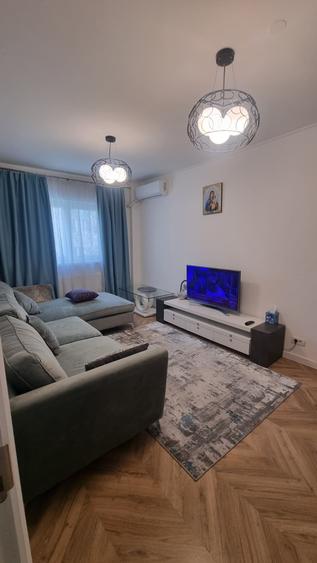 Apartament 4 camere, centrală proprie, parcare, 5 min metrou Apărătorii Patriei - 39