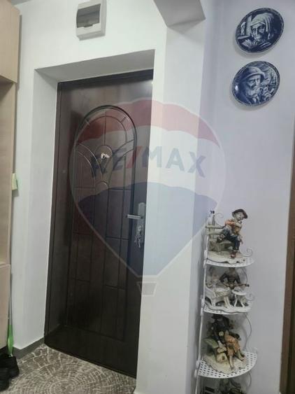 Apartament cu 2 camere de vânzare - 4