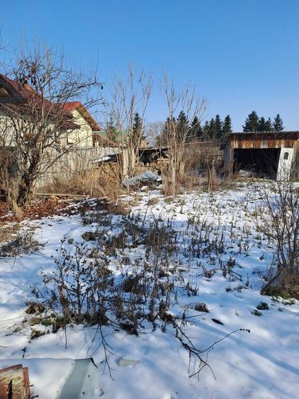 Dascalu, casa veche 4 camere, acoperis nou, teren 1300 mp, deschidere 39 m - 10