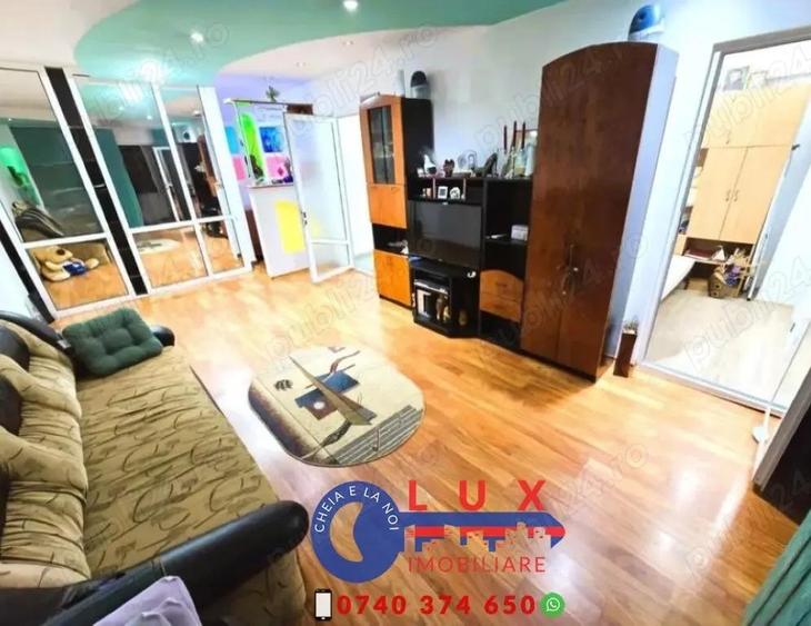 ID 2969 Apartament 2 camere transformat in 3 camere - PARTER - 4