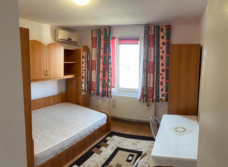 Apartament decomandat, zona Astra - 4