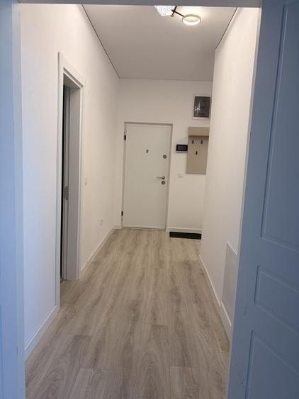 Apartament cu 2 camere decomandat în Sârbi