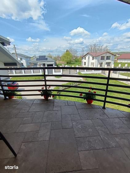 Casă cu 3 camere cu Teren 1341 Mp în Răzvad